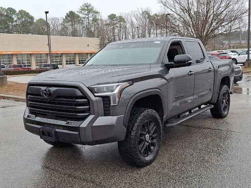 Used 2024 Toyota Tundra Limited image 3