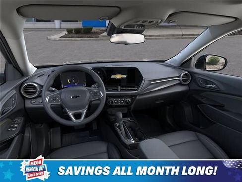 New 2026 Chevrolet Trax ACTIV w/ Sunroof Package FWD image 15