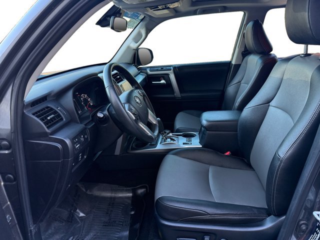 Used 2020 Toyota 4Runner SR5 Premium w/ Moonroof Package AWD/4WD image 10