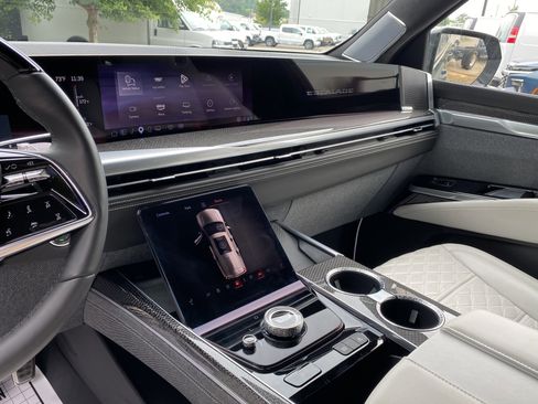 Used 2025 Cadillac Escalade V w/ LPO, Floor Liner Package AWD/4WD image 18
