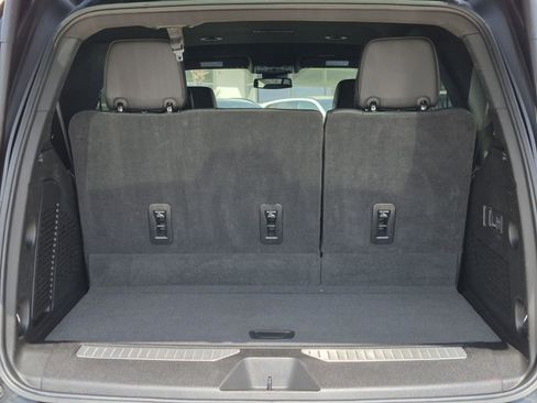 Used 2025 GMC Yukon Denali image 8