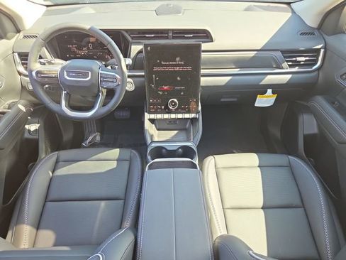 New 2026 GMC Terrain Denali w/ LPO, Black Badging Package image 14