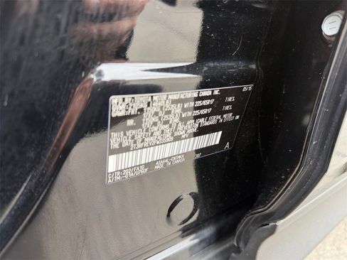 Used 2015 Toyota RAV4 XLE image 28