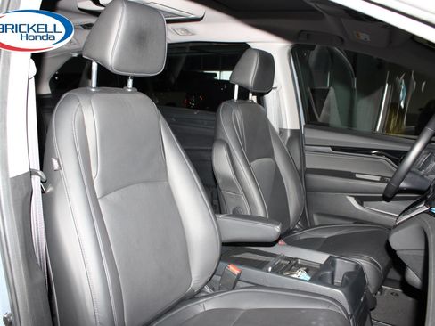 Certified 2024 Honda Odyssey Touring image 15