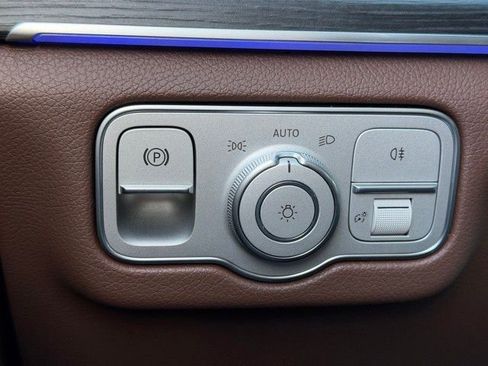 New 2026 Mercedes-Benz GLS 450 4MATIC image 18