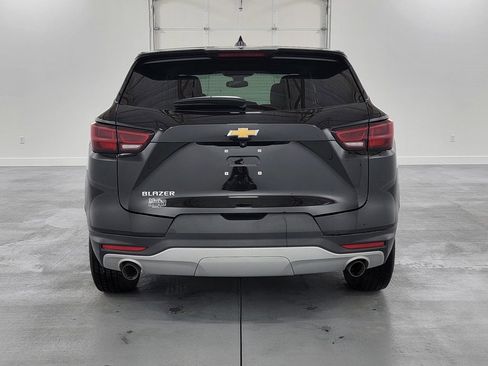 Used 2023 Chevrolet Blazer LT image 8