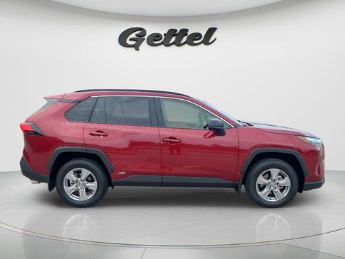 Certified 2025 Toyota RAV4 LE AWD/4WD image 4