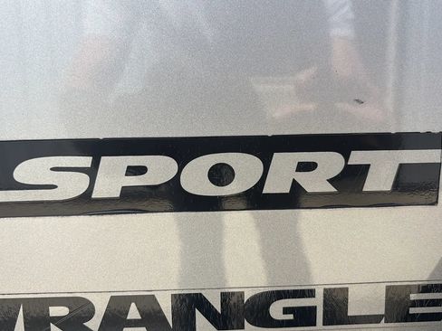 Used 2013 Jeep Wrangler Unlimited Sport AWD/4WD image 10