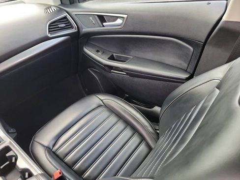 Used 2024 Ford Edge SEL image 4
