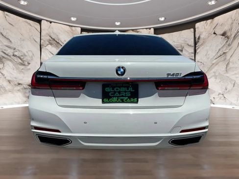 Used 2022 BMW 740i w/ Premium Package RWD image 6