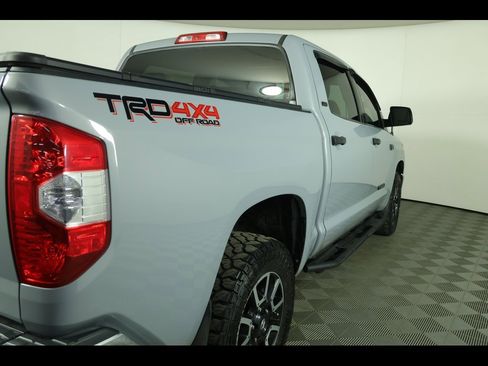 Used 2018 Toyota Tundra SR5 image 17