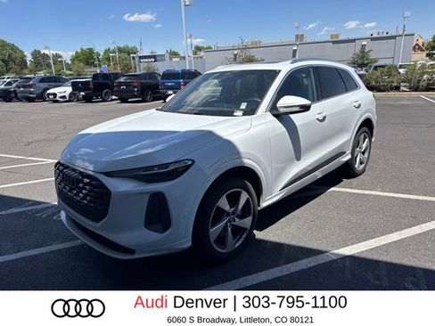 Used 2025 Audi Q5 Premium Plus w/ Premium Plus AWD/4WD image 1
