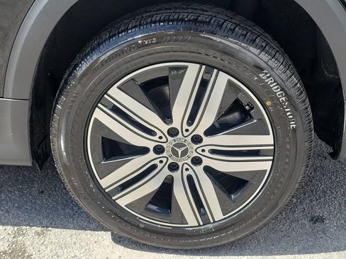 Used 2023 Mercedes-Benz EQB 300 4MATIC image 13