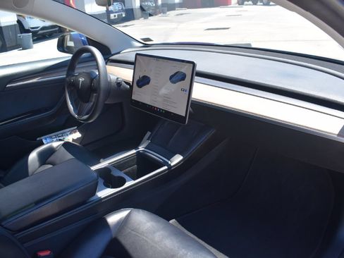 Used 2022 Tesla Model 3 Long Range AWD/4WD image 15
