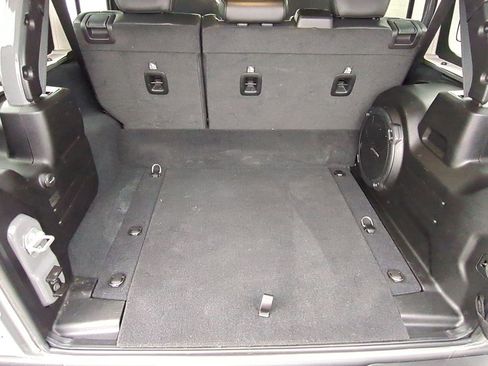 Used 2022 Jeep Wrangler Unlimited Sahara w/ Safety Group image 23