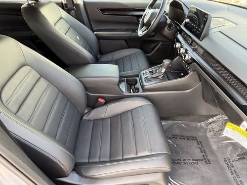 Used 2026 Honda CR-V EX-L image 9
