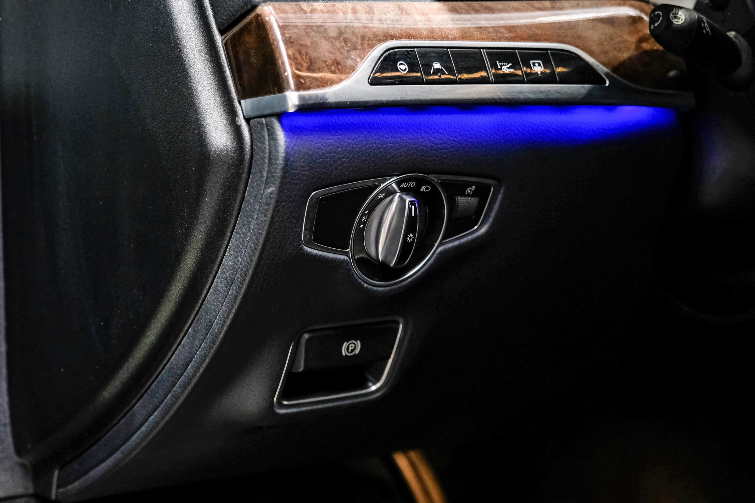 Used 2018 Mercedes-Benz S 560 4MATIC Sedan image 27