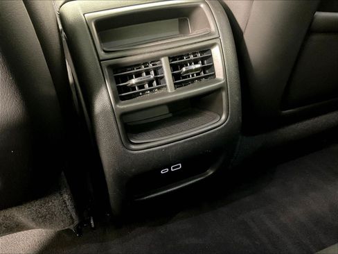 Used 2020 Cadillac XT5 Premium Luxury FWD image 11