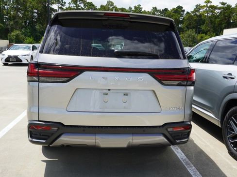 Used 2022 Lexus LX 600 4WD w/ Accessory Package (Z1) image 7
