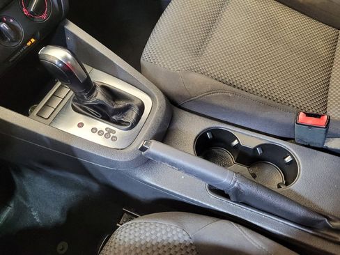 Used 2013 Volkswagen Jetta S image 26