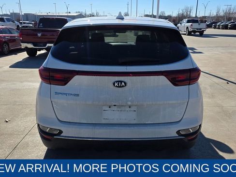 Used 2020 Kia Sportage LX w/ LX Popular Package image 4