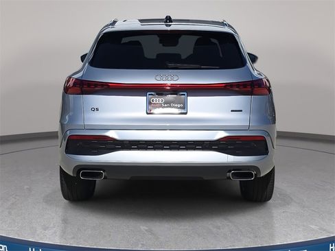 New 2025 Audi Q5 Premium Plus image 4