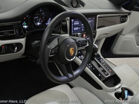 Used 2023 Porsche Macan image 13