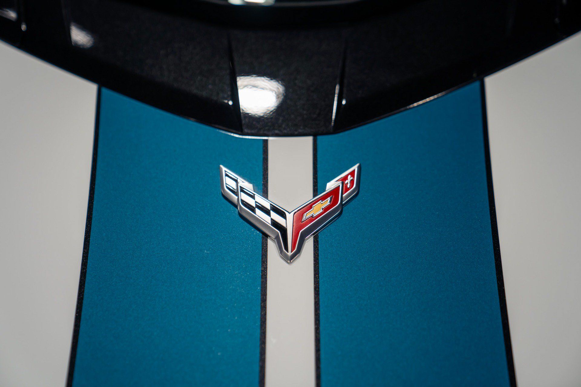 Used 2026 Chevrolet Corvette Z06 w/ Chrome Exterior Badge Package RWD image 29