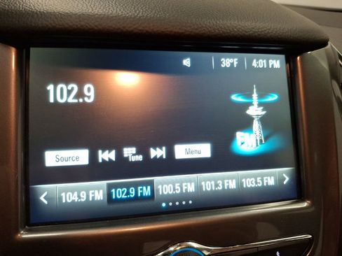 Used 2017 Chevrolet Cruze LT image 23