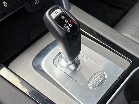 Used 2022 Land Rover Discovery Sport SE R-Dynamic AWD/4WD image 18