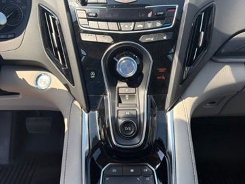 Used 2025 Acura RDX SH-AWD w/ Technology Package image 27