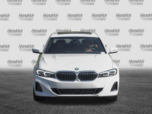 Used 2025 BMW 330i Sedan RWD image 3