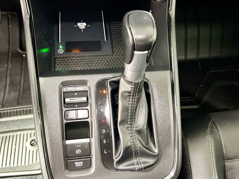 Used 2025 Honda CR-V EX-L image 13