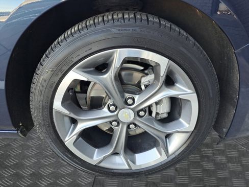 Used 2020 Chevrolet Malibu LT FWD image 17