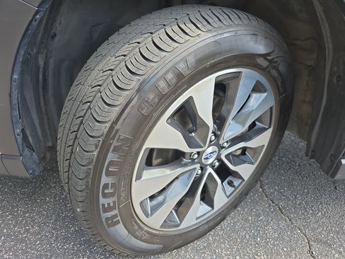 Used 2024 Subaru Outback Touring image 31