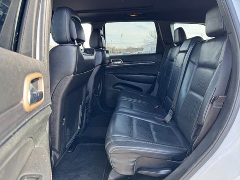 Used 2014 Jeep Grand Cherokee Overland image 16