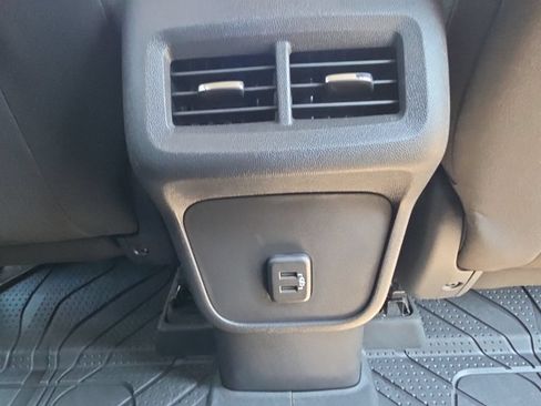 Certified 2024 Chevrolet Equinox LT w/ LPO, Floor Liner Package FWD image 29