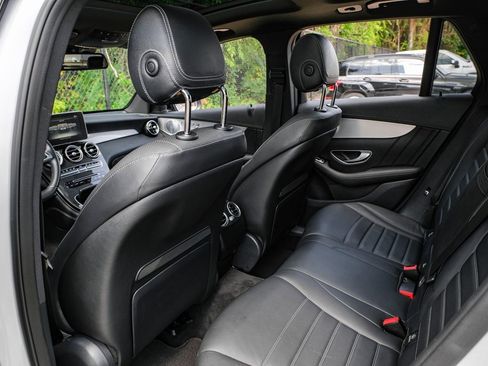 Used 2018 Mercedes-Benz GLC 43 AMG 4MATIC image 37