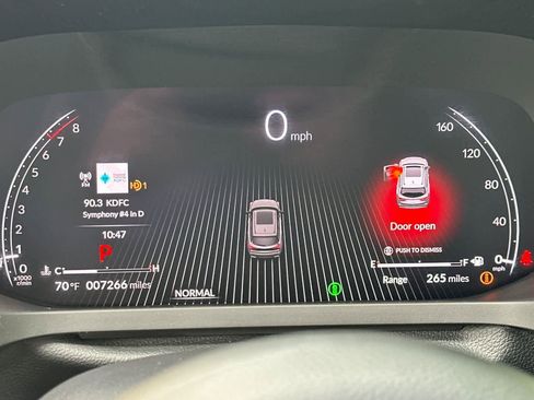 Certified 2025 Acura MDX SH-AWD w/ Technology Package image 25