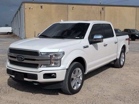 Used 2018 Ford F150 Platinum w/ Equipment Group 701A Luxury AWD/4WD image 10