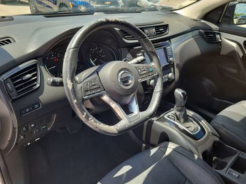 Used 2020 Nissan Rogue Sport SL w/ Premium Package FWD image 15