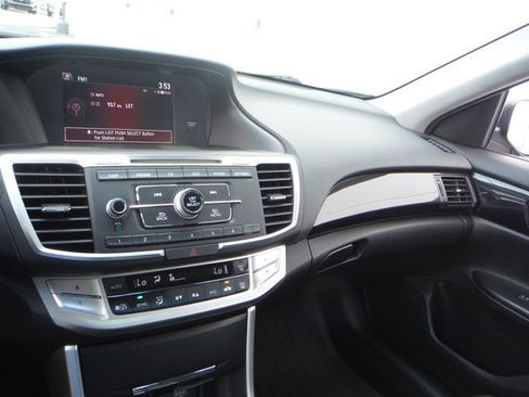 Used 2013 Honda Accord Sport image 19