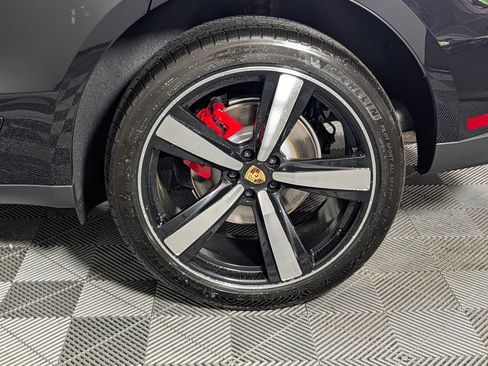 New 2026 Porsche Macan S AWD/4WD image 12