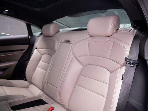 Used 2022 Porsche Taycan 4S image 64