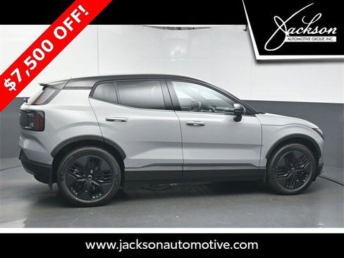 Used 2026 Volvo EX30 Cross Country Ultra w/ Protection Package Premier image 8