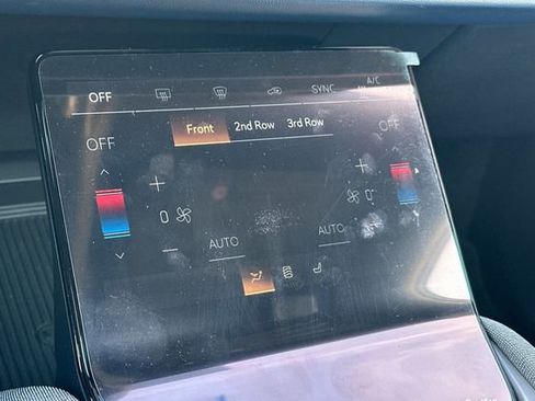 New 2026 Cadillac Vistiq Premium Luxury w/ LPO, Floor Liner Package image 19