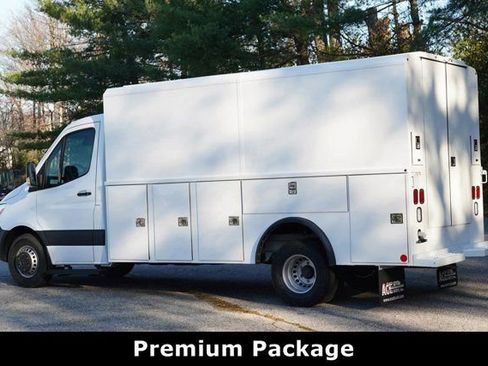 Used 2023 Mercedes-Benz Sprinter 3500 image 10