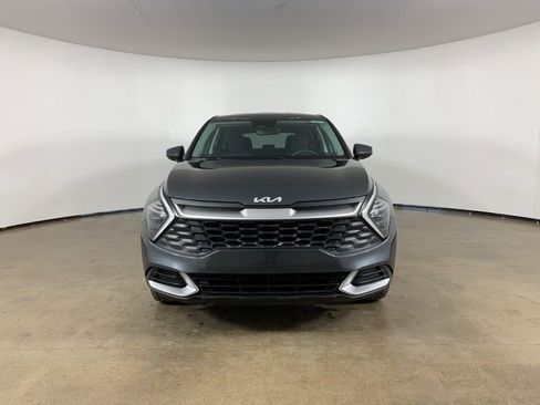 Used 2024 Kia Sportage LX image 3
