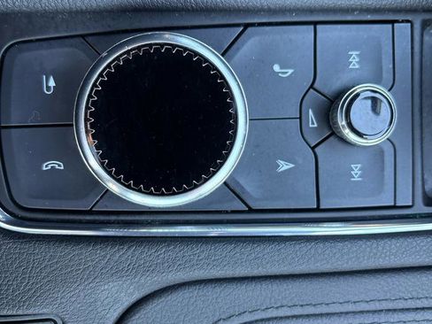 Used 2023 Cadillac XT5 Sportv w/ Technology Package image 16