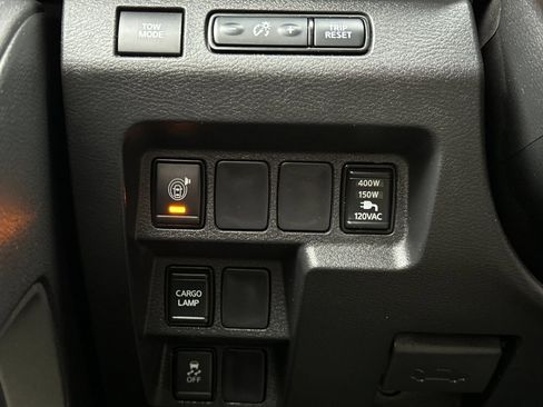 Used 2022 Nissan Frontier SV image 29